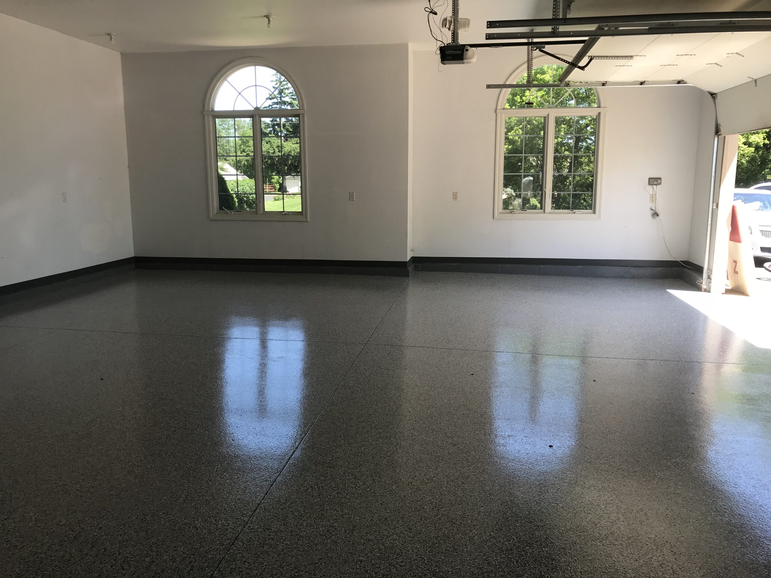Modern Garage Floor - Oconomowoc